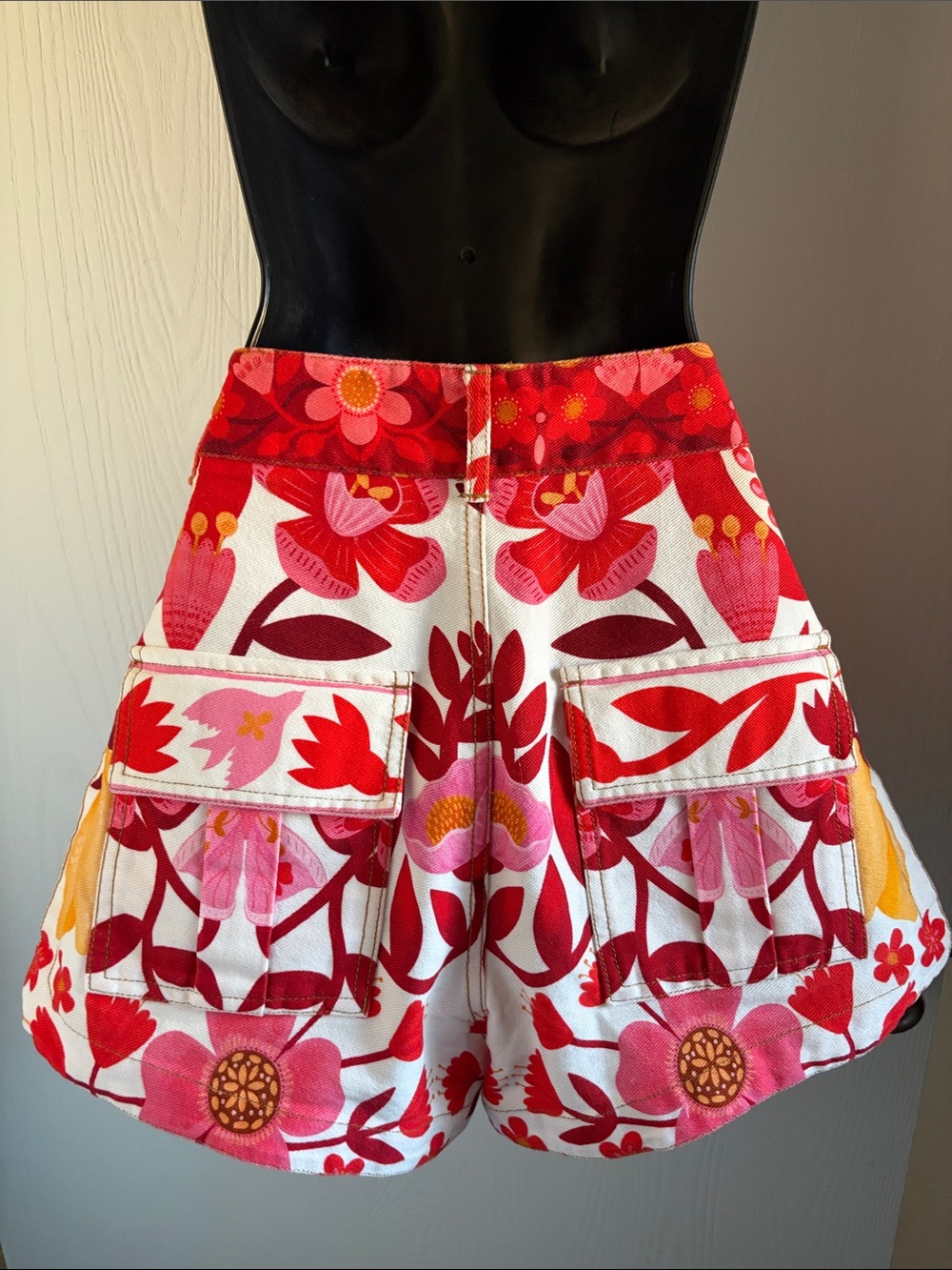 Farm Rio Romantic Orchard Pocket Shorts - Picture 4 of 8